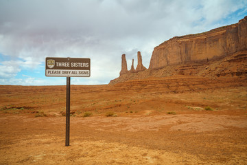 the scenic drive in the monument valley, usa