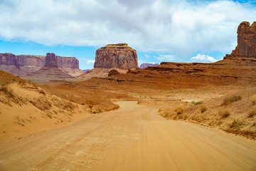the scenic drive in the monument valley, usa