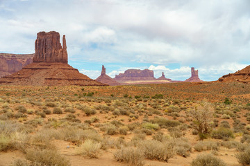 the scenic drive in the monument valley, usa