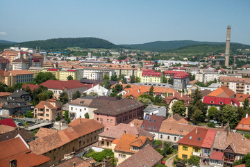 Obraz premium Widok miasta Bistrita z wieży kościoła ewangelickiego, Transylwania, Rumunia