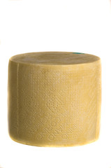 Pecorino Romano, isolato su fondo bianco