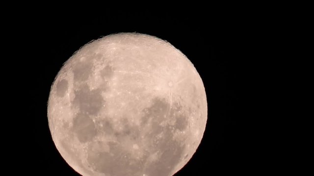 Close up da lua cheia - Abril de 2020
