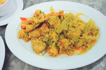 Stir Fried Crab and shrimp with Curry Powder.