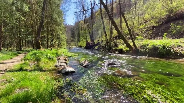 Romantisches Glastal im Fr&uuml;hling bei Hayingen - Schw&auml;bische Alb