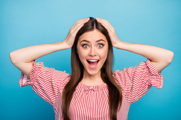 Close-up portrait of her she nice attractive lovely pretty overjoyed cheerful cheery amazed...