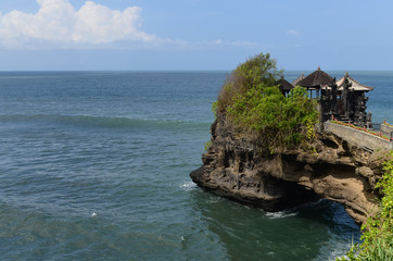 Fototapeta premium Nebentempel des Tanah Lot