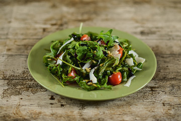 salad with arugula and tomatoes