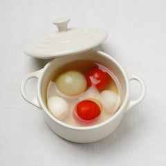 トマトと玉ねぎのスープ