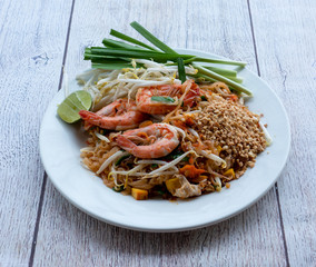 Pad Thai Mixed Selections 