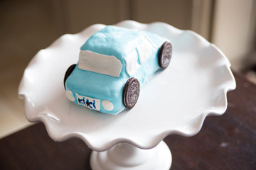 Delicious Carrot cake blue car