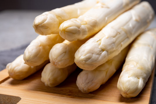 High quality big Dutch white asparagus vegetables ready to cook
