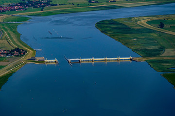 Emssperrwerk kurz vor Emden. Nordseeküste