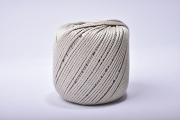 Ovillos de lana e hilo