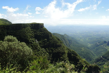 Fototapeta na wymiar Vista do Mirante da Serra Rio Rastro 