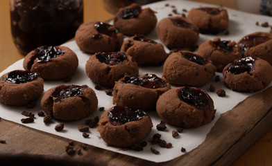 chocolate biscuit jelly cacao nibs wood