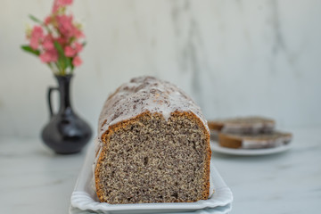 Cake with poppy seeds and lemon zest