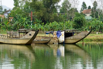Obraz premium river bank from perfume river in hue
