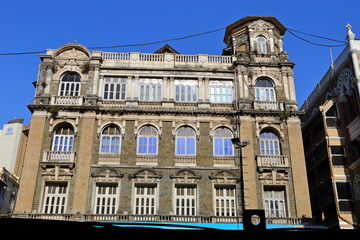 Obraz premium MUMBAI, INDIA - February 7, 2019: City views of Mumbai, the financial, commercial and entertainment capital of India