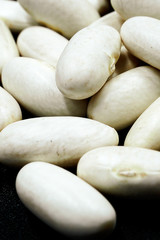 Fototapeta na wymiar white beans background- alubias
