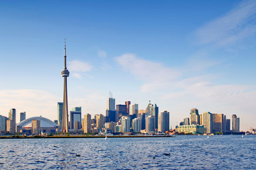 Obraz premium Panoramę Toronto o zachodzie słońca w Ontario w Kanadzie