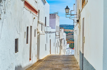 The descent in old Arcos, Spain