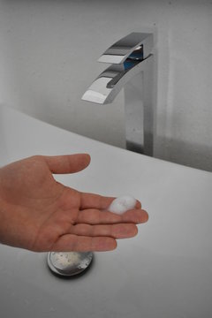 Corona virus prevention - Wash hands with hot water and soap