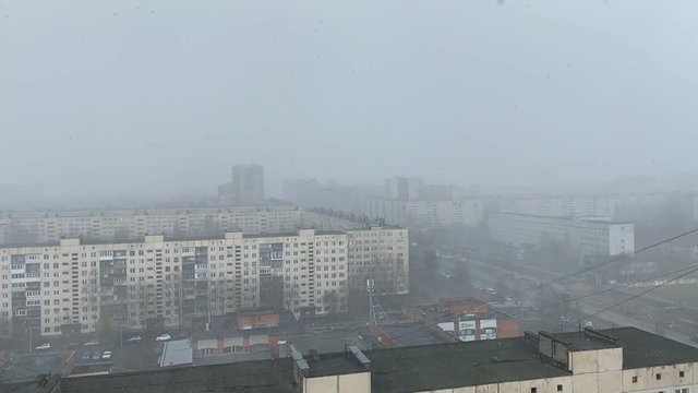 A tall building in a city