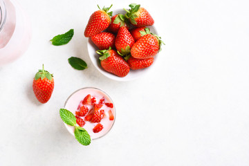 Strawberry yogurt with fresh berries
