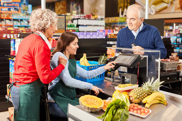 Help at the cash desk gets support