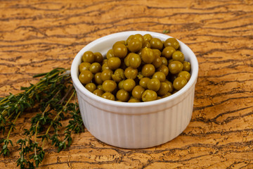 Marinated green peas