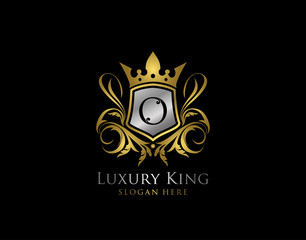 Luxury King O Letter Gold Logo, Golden O Classic Crown.