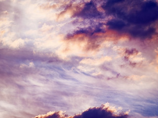Obraz na płótnie Canvas Beautiful lilac sky at sunset. Very beautiful clouds at dawn.