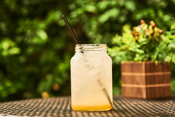Bebida a base de pera refrescante