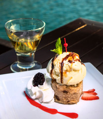 Cake ans icecream Dessert