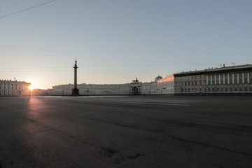 Fototapeta na wymiar The Alexander column, the Hermitage without people