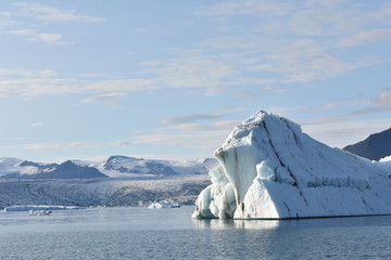 Iceberg en el glaciar de Jökulsárlón, Islandia.