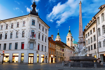 Main city square and Robba fountain