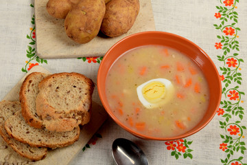 potato and egg soup with bread