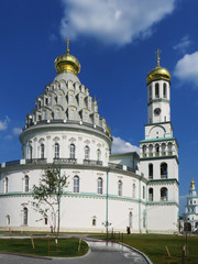 The historical monastery of the Russian Orthodox Church in Istra was founded by Patriarch Nikon.