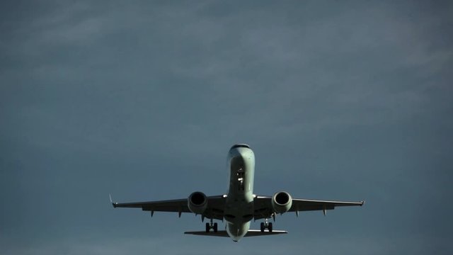 Plane on final approach for landing at Vancouver YVR