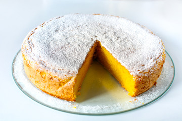 Orange dessert cake,