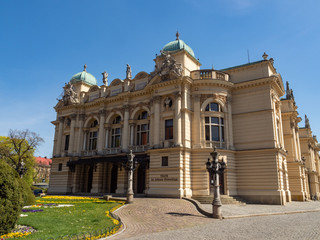 Obraz premium Juliusz Slowacki Theatre in Krakow founded in 1893 in a beautiful Neo-Baroque edifice. Closed during covid-19 coronavirus pandemic.