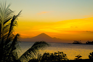 Scenic view of beautiful morning horizon over the sea, water.