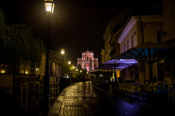 Fototapeta na wymiar street in Ljubljana at night 