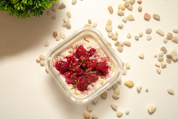 Raspberry Overnight Oats