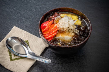 豆花　台湾の豆腐スウィーツ　Toufa (Tofu Pudding)