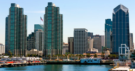 Fototapeta na wymiar A beautiful view of downtown San Diego from the ocean on a spring sunny day.