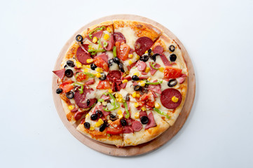 Mixed pizza is the choice of those who love to be a little bit of everything