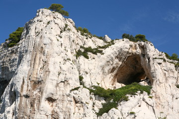 Trets et la montagne Sainte-Victoire en Provence, France