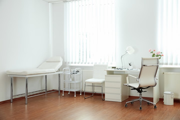 Obraz na płótnie Canvas Interior of modern medical office. Doctor's workplace